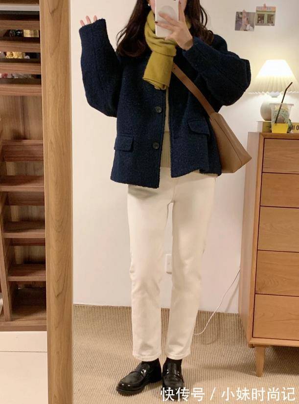版型 今年春天,白色裤子又要火了,四种搭配组合推荐,带你玩转时尚
