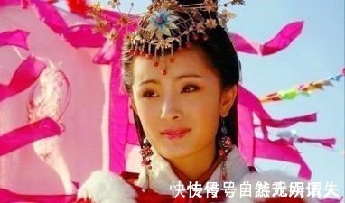 单于!沉鱼落雁鸟惊喧,羞花闭月花愁颤,这是对一位美女的真诚夸赞!