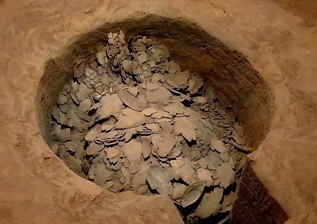 学界|文盲农民造假文物,自创文字骗倒一众专家,迫使学界开设一新学科