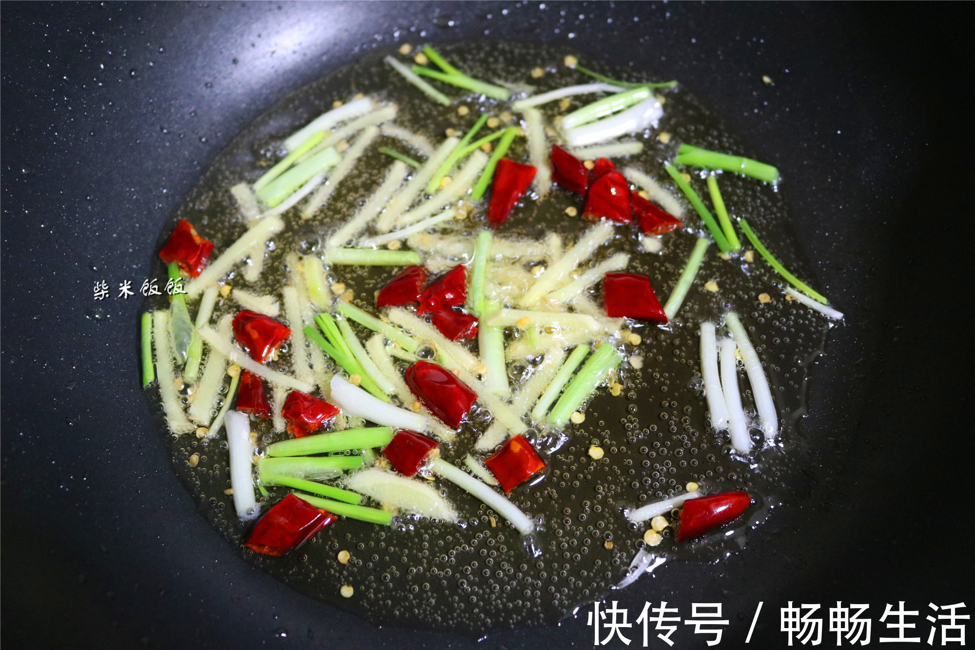 大火|上班族的晚餐,自己在家做,2个菜花了60元,网友:太实惠了