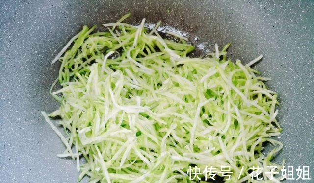 口味|萝卜丝大虾汤,营养美味,口味清爽还健康!