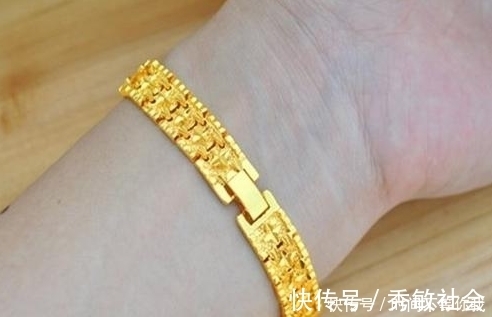 实心 买黄金手镯还是黄金手链好?听完金店老板的话,终于不纠结了!