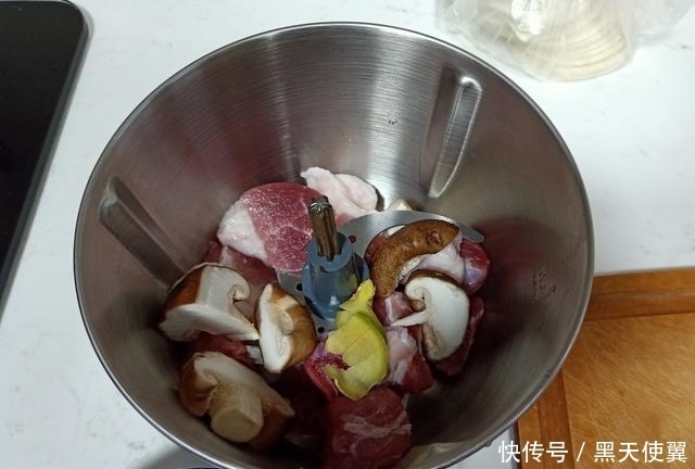 好吃|馄饨馅怎么调好吃?朋友圈3000好友天天催,做法终于来了