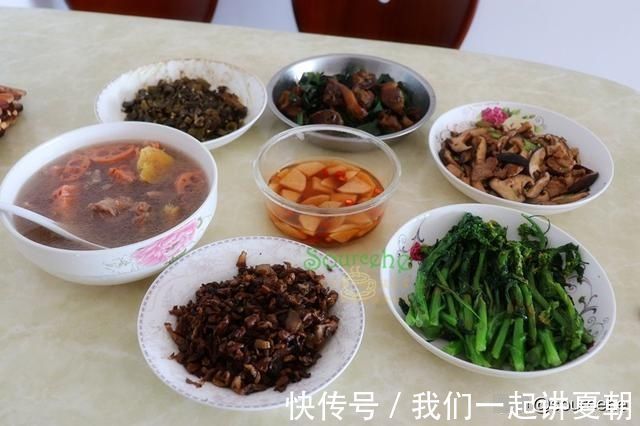 老公家|第一次回老公家过年，不串门不拜年，天天吃剩菜，亲妈劝我回家