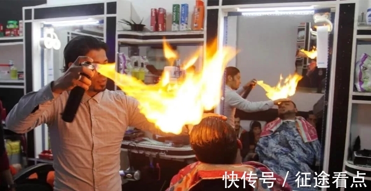 阿三哥|印度理发师用火理发,看到理发过程,网友:阿三哥果然是开挂的!
