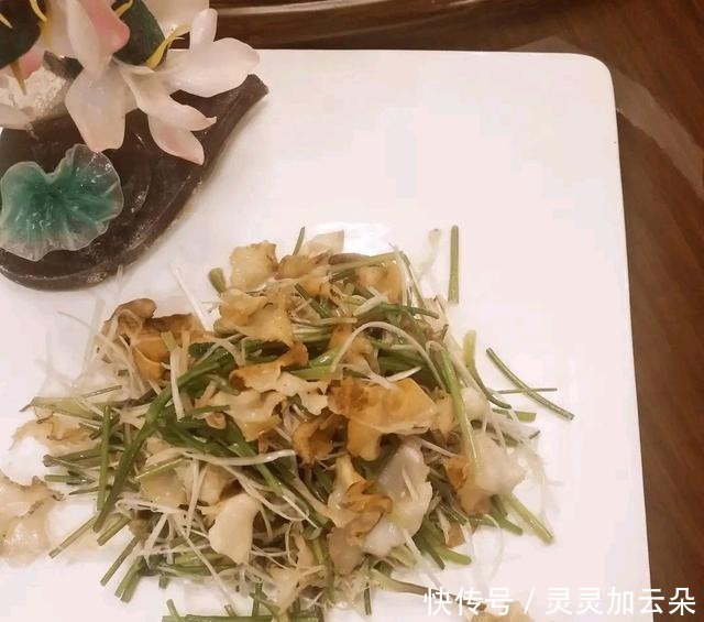立春后，8种小海鲜正当季，年夜饭上来一盘，做法简单滋味足