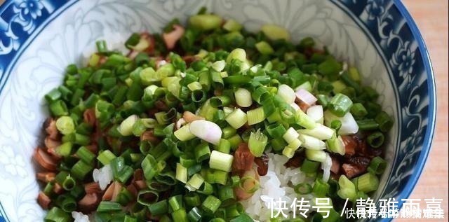 糯米饭|馄饨皮新吃法，一半蒸一半煎，比饺子简单，外面买不到