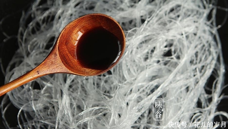 这海鲜春天最鲜嫩,和粉丝一起蒸,原汁原味又不失营养,老少都爱