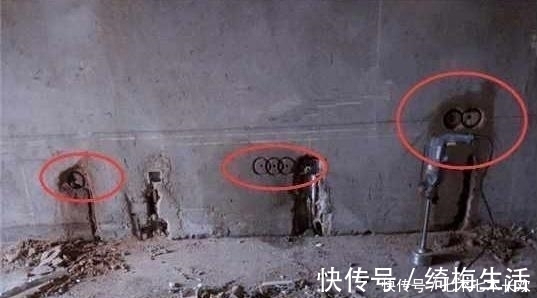 水电|装完水管发现瓷砖孔开的太难看,聪明老婆做个小改进,真是漂亮