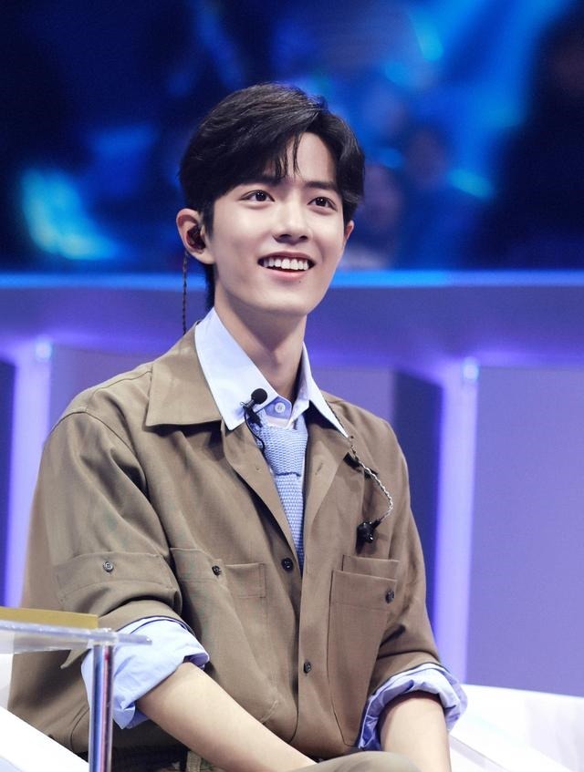  主流|肖战去哪个台跨年曝央视跨年晚会已定肖战，主流资源太逆天