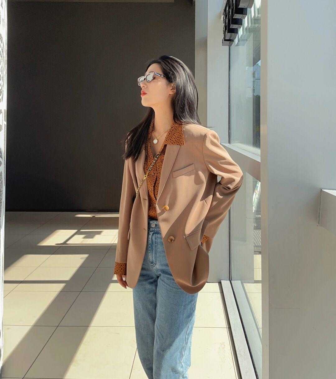 色系 上衣同色叠搭到底有多美?看完这四套穿搭就懂了,高级优雅