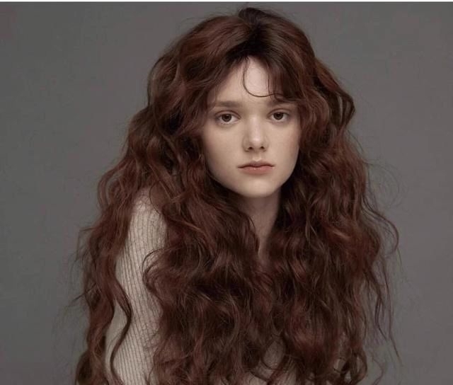 齐刘海 女人过了40岁,千万别留这3种发型,又土又“显老”,希望你没有