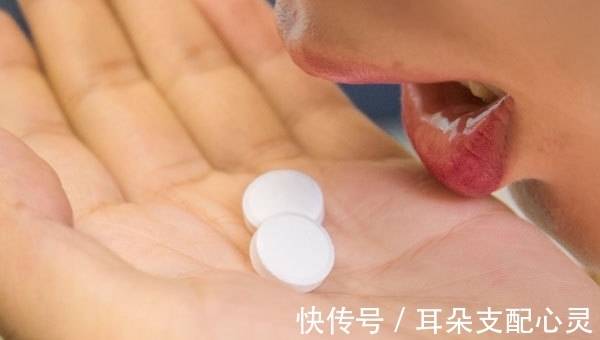 高血压患者|测量血压要坐着还是躺下?高血压患者测量血压时,有5点不要忽视