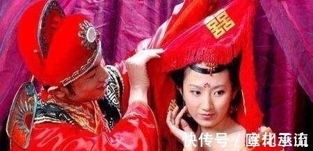 千古绝对#千古绝对!上联“穷死不耕丈人田”,下联太经典了!