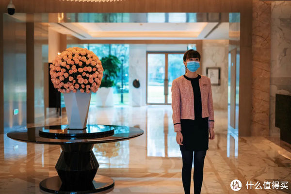 玫瑰|旅行其实很简单 篇九百八十七:入住送粉色玫瑰,整家酒店都是Pink!Pink!Pink!