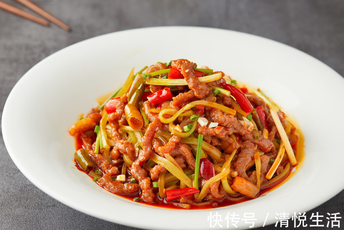 蛋清|腌牛肉只会放盐难怪又干又柴,大厨教你做法,炒出来又香又嫩