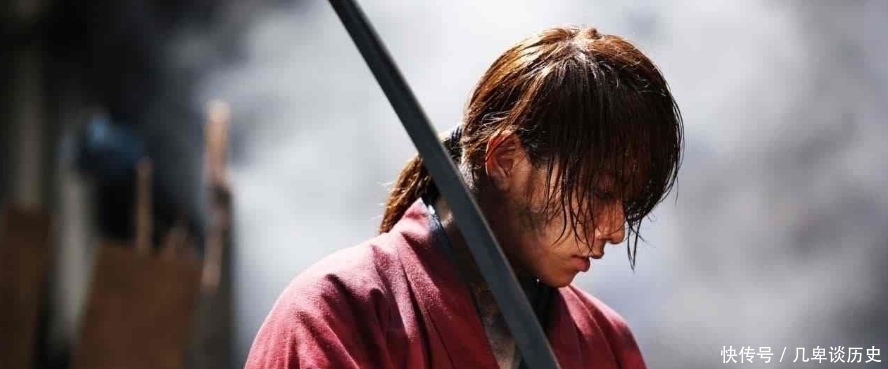 日本武士刀有多锋利,真能像电影一刀斩首吗,现实测试超乎想象