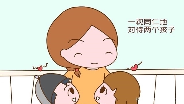 二胎政策|媳妇想吃草莓,宝爸亲自喂着吃,一旁小棉袄的眼神太有“杀气”