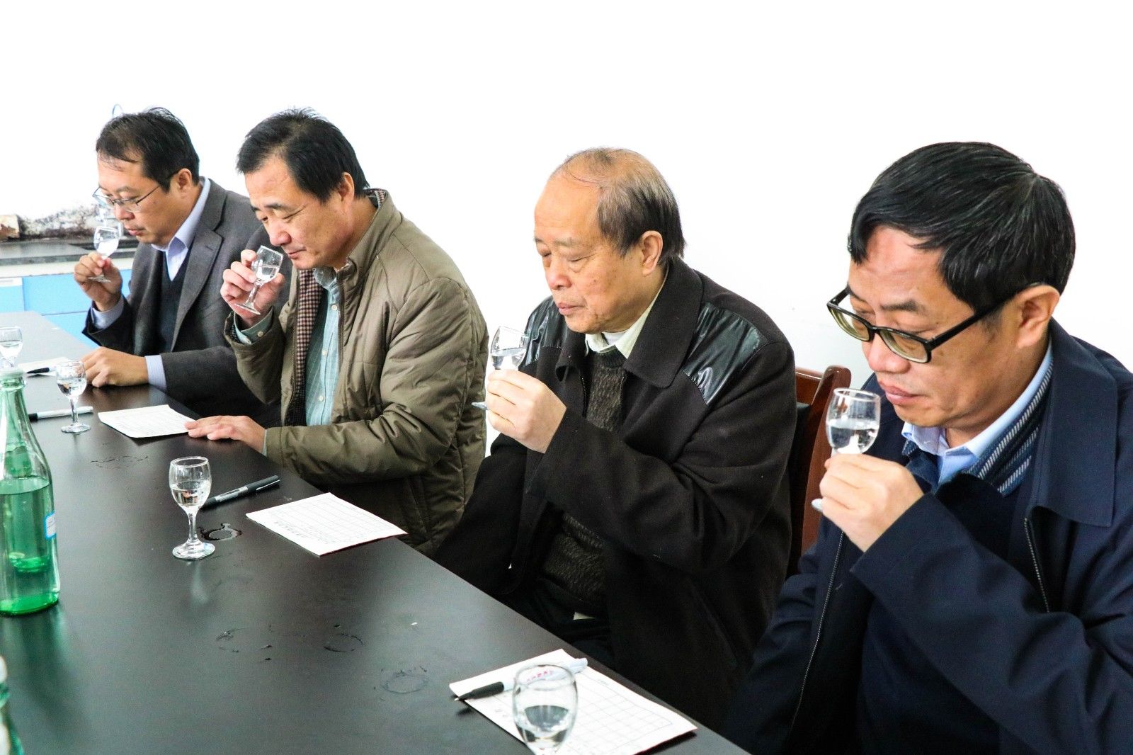  中国|中国白酒泰斗赖登燡亲自调制尧王白酒，新品即将上市