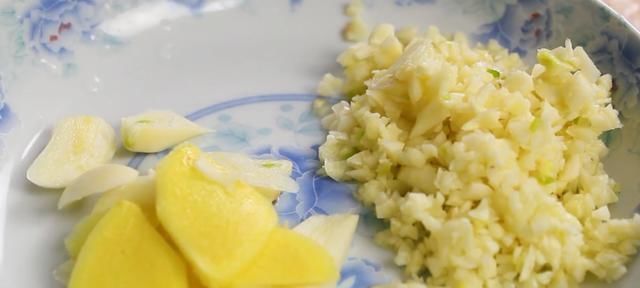 食用|太久没出门了,特别馋水煮肉片,今天在家做,味道鲜美不比买的差