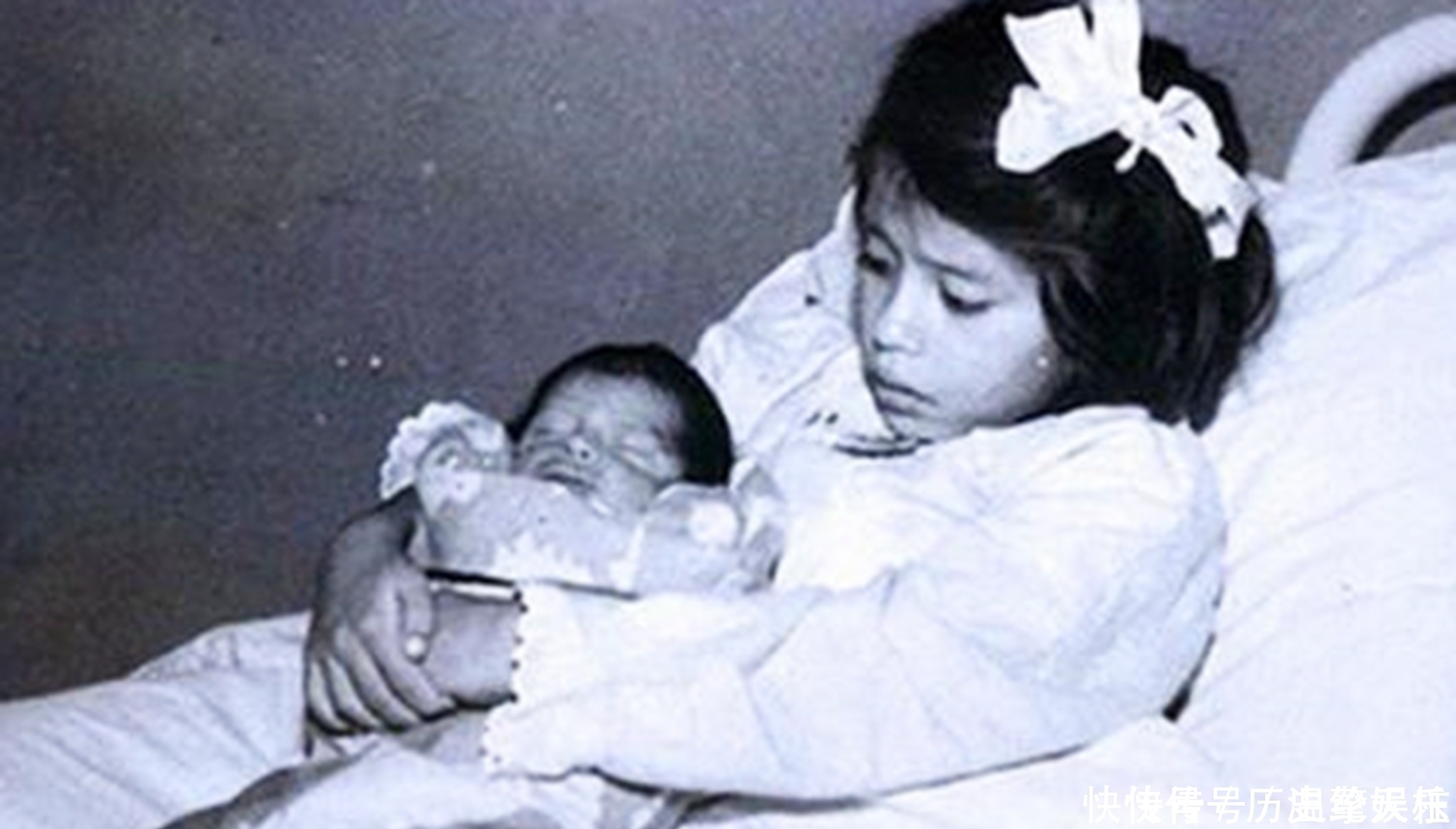 生育|史上最小产妇非寄生胎，5岁产子打破生育极限，儿子称她“姐姐”