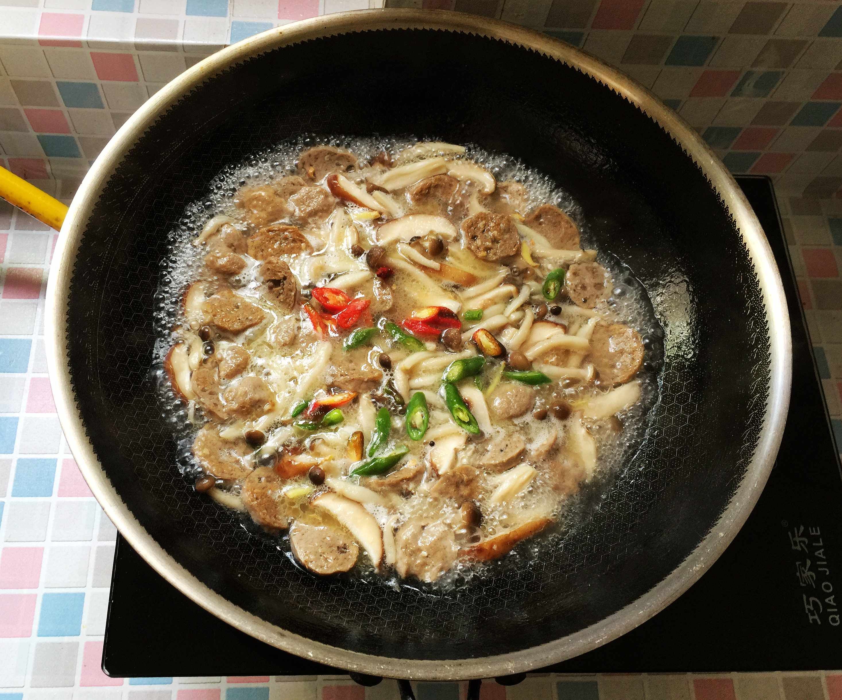  条腿|我家冬天常吃的菜，菜汤一锅10分钟上桌，鲜美营养，暖胃不怕冷