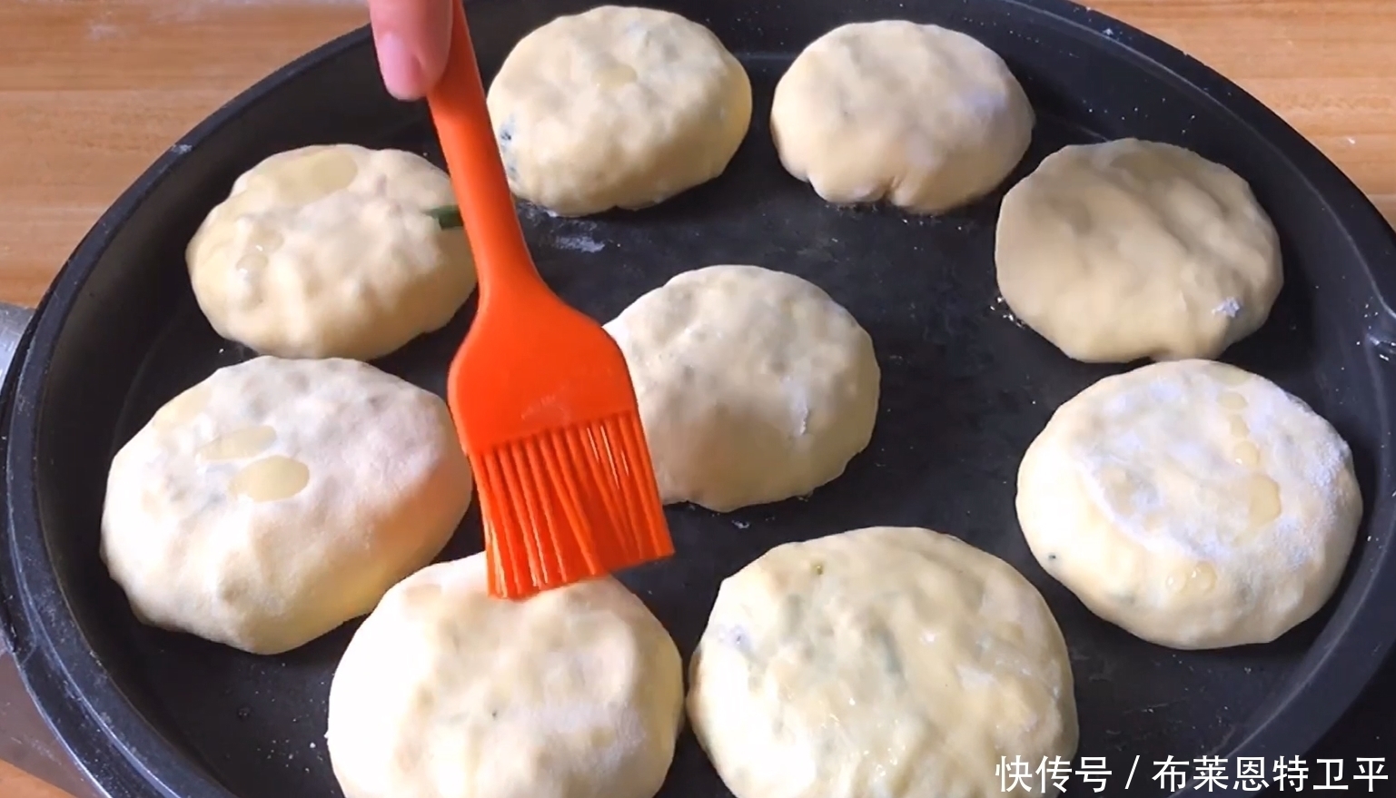 玉米面新吃法,做早餐特别香,我家三天两头做,简单营养又健康