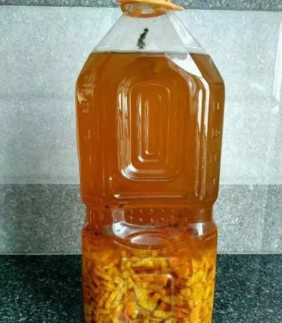 虫子总围着花草嗡嗡飞?自制“4样”杀虫剂,安全无毒,效果好