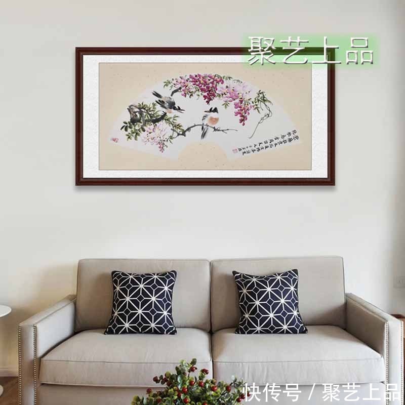 梅花|客厅沙发背景墙挂什么画好 这幅花鸟画挂客厅 太有格调了