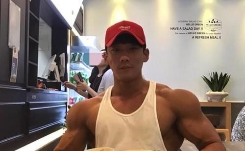 营养物质|牢记几个增肌技巧，让肌肉翻倍生长，练出肌肉身材