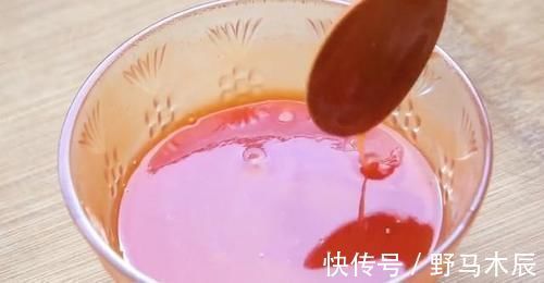 糖醋料汁|鸡胸肉别炒着吃,试试这个做法,外酥里软,酸甜可口,全家都爱吃