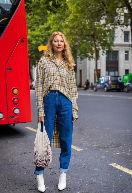 马丁靴算什么？今春大火的是“白板靴”，增高又拉腿，咋穿都时髦