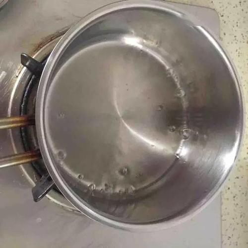 宅家里,做猫耳朵,按照这方法,一次就成功,甜脆可口,比买的香