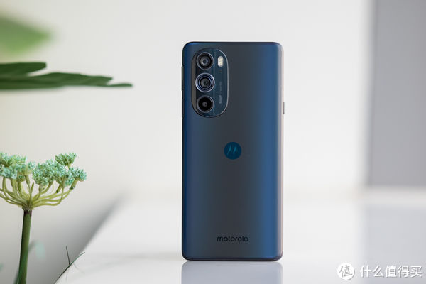 myui|moto edge X30测评：价格最亲民的骁龙8机型，拼的就是性价比