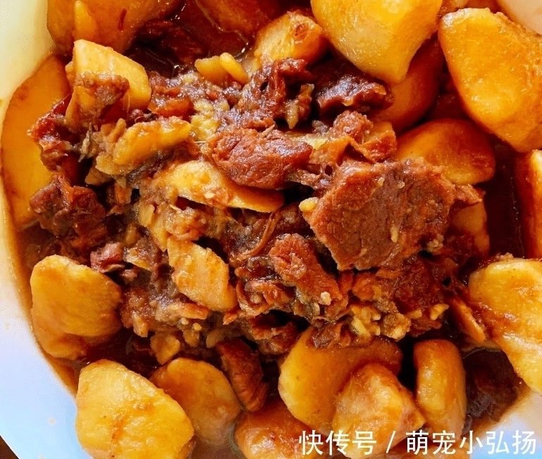 黃磊微博曬大餐，“四口一碗的面”真饞人，網(wǎng)友：我可以一口一碗