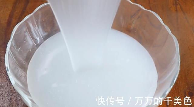 绿豆淀粉|只需一碗淀粉，教你在家做凉粉，筷子一搅就出锅，每次都能吃3碗