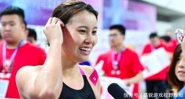 铜牌|“泳坛女神”打破纪录却错失冠军,比赛时泳衣意外破裂,尴尬上岸
