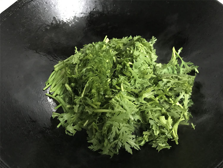 3分钟快手菜，我家隔三差五做次，清肠胃，促消化，简单美味