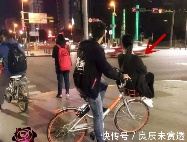 |搞笑图片幽默段子笑话:兄弟你的自行车可以啊,把汽车撞毁了哦