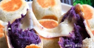 用更少的糖和油,你可以在锅里做紫薯仙豆蛋糕,老少皆宜哦