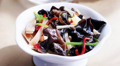 排毒素|木耳和一种食物是天生一对，排毒素，清理体内垃圾，保护心脑血管