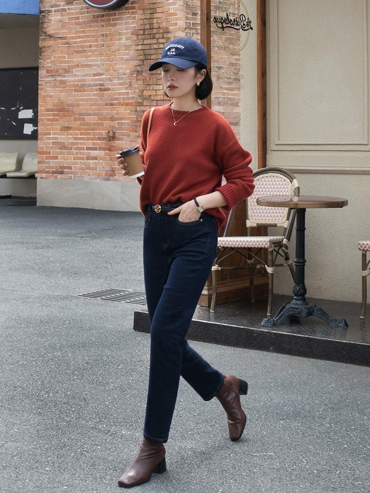 毛衣|40岁的时髦女人,衣服不会买太多,有“毛衣”就够了