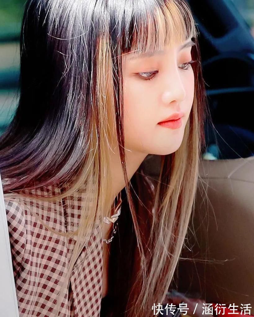 秃头|“爆顶染”赵小棠一夜吸赞十几万!丑哭亿万网友的秃头发型,怎么就火了?