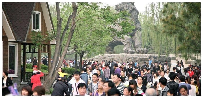 人造景区|北京一人造景区走红，斥资30亿占地49.92亩，门票60游客不断