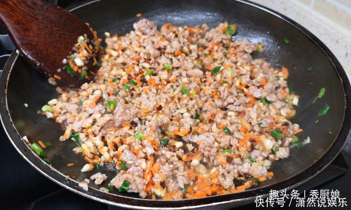 烫面|儿子迷上此面食,三天两头吃一次,不发面不烫面,上桌瞬间就扫光