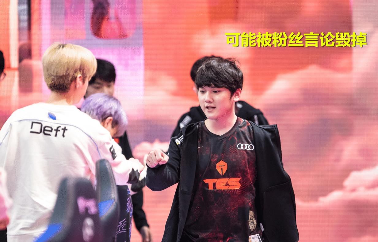 PDD|PDD评价JackeyLove，把自己的身价打没了，LPL每个粉丝都有责任