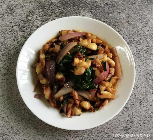 老爸|老爸来串门,我准备了几道菜,花钱少吃得香,朋友好吃才是王道