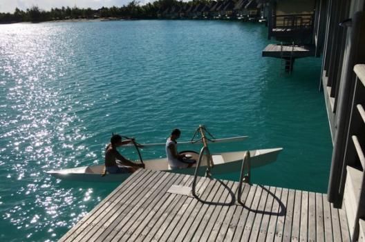  美食|这家餐厅沉浸在海水中，全世界只有一家，游客：我怕被冲走！