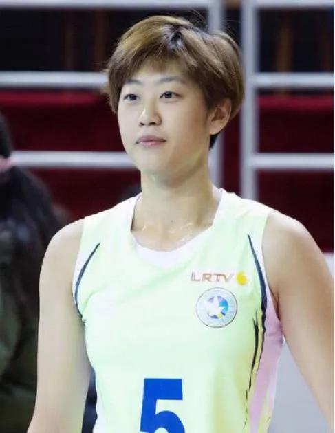 國(guó)家隊(duì)|超級(jí)黑馬成球隊(duì)英雄！轟17分單挑天津女排，進(jìn)國(guó)家隊(duì)搭檔李盈瑩？