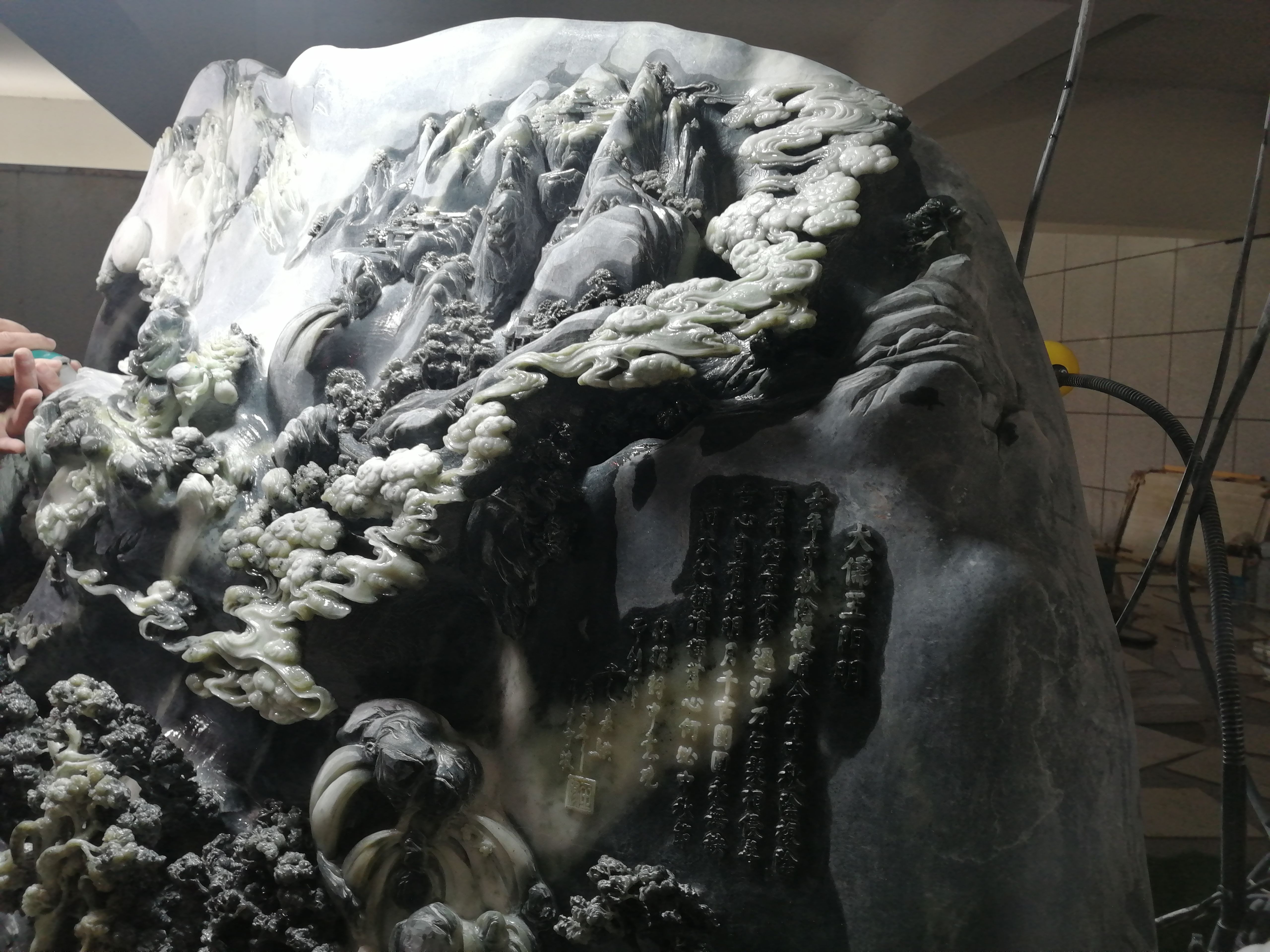 北仑$重约1.4吨玉雕重器——《大儒王阳明》将在北仑雕刻完成